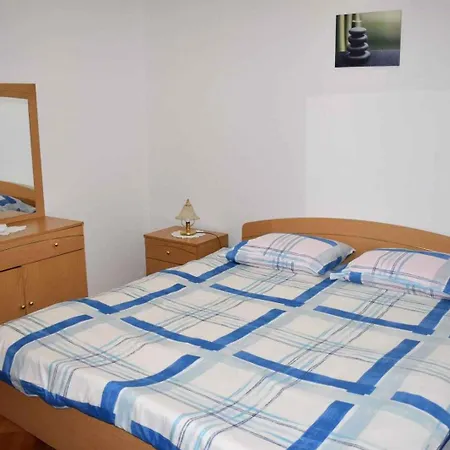 Holiday home House 1325 Ripenda Kras